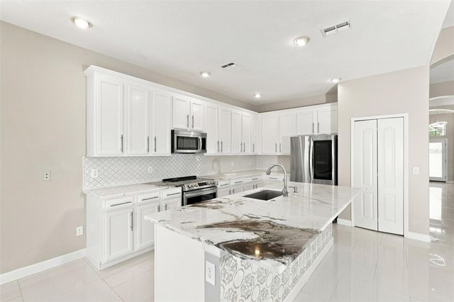 1028 APPIAN PLACE, Wesley Chapel, FL 33543