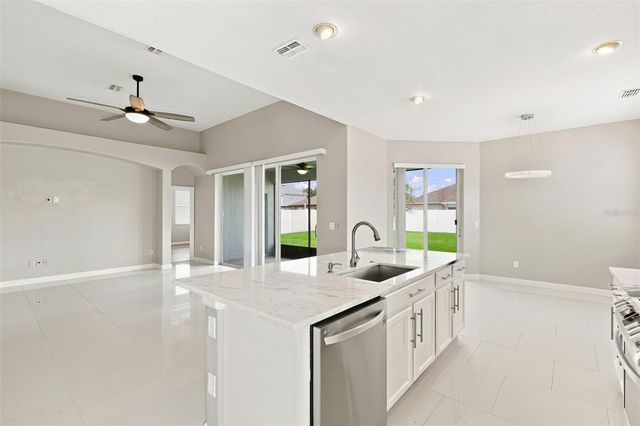 1028 APPIAN PLACE, Wesley Chapel, FL 33543