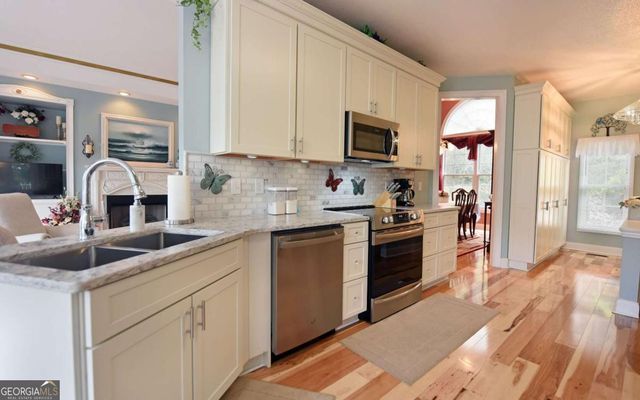 1701 Victoria Woods Drive, Hiawassee, GA 30546