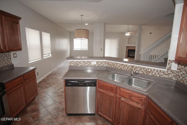 1532 Century Plant Drive, El Paso, TX 79912