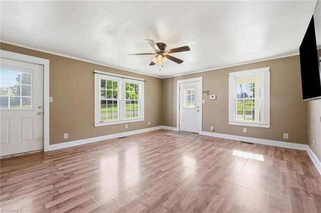 401 Sunset Drive, Randleman, NC 27317