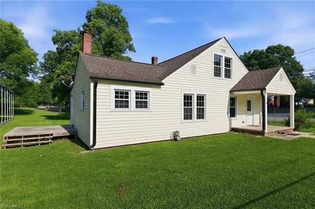 401 Sunset Drive, Randleman, NC 27317