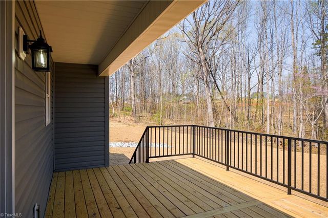 211 Snapdragon Place, Lexington, NC 27295