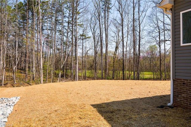 211 Snapdragon Place, Lexington, NC 27295