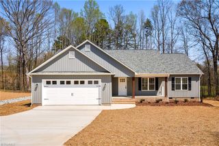 211 Snapdragon Place, Lexington, NC 27295
