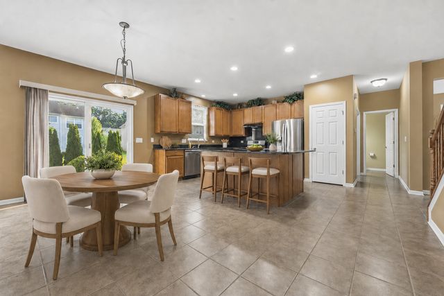 2023 Torino Drive, Elgin, IL 60123