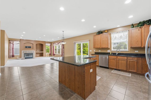 2023 Torino Drive, Elgin, IL 60123