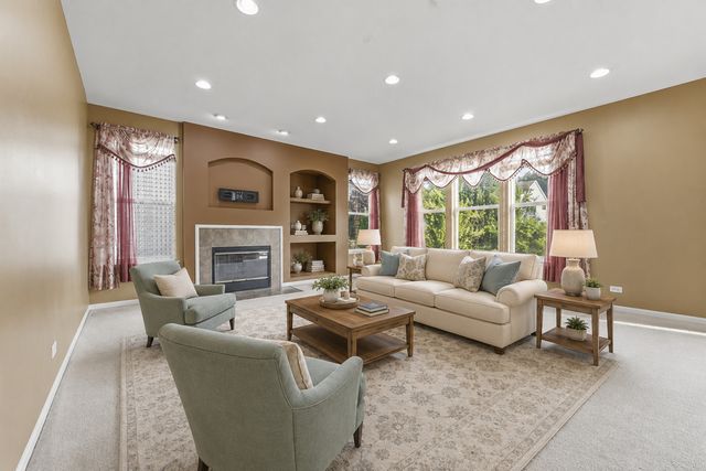 2023 Torino Drive, Elgin, IL 60123