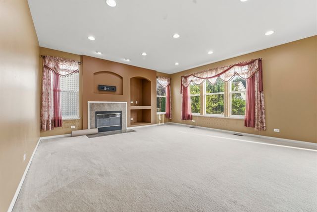 2023 Torino Drive, Elgin, IL 60123
