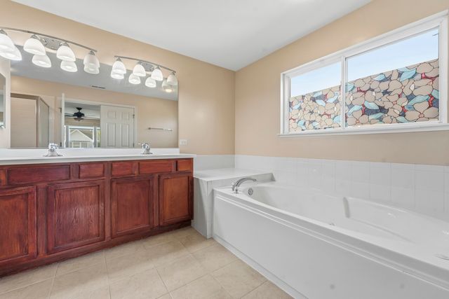 2023 Torino Drive, Elgin, IL 60123
