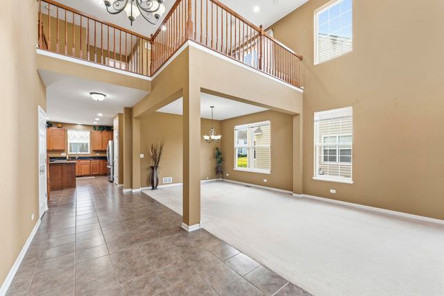 2023 Torino Drive, Elgin, IL 60123