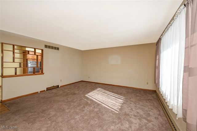 277 Lake Front Drive, Akron, OH 44319