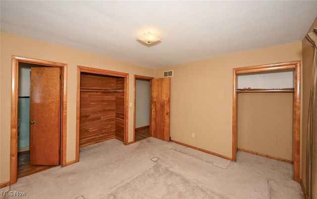 277 Lake Front Drive, Akron, OH 44319