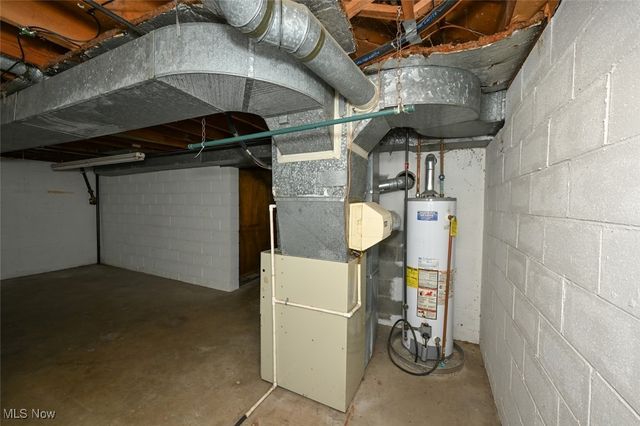 277 Lake Front Drive, Akron, OH 44319