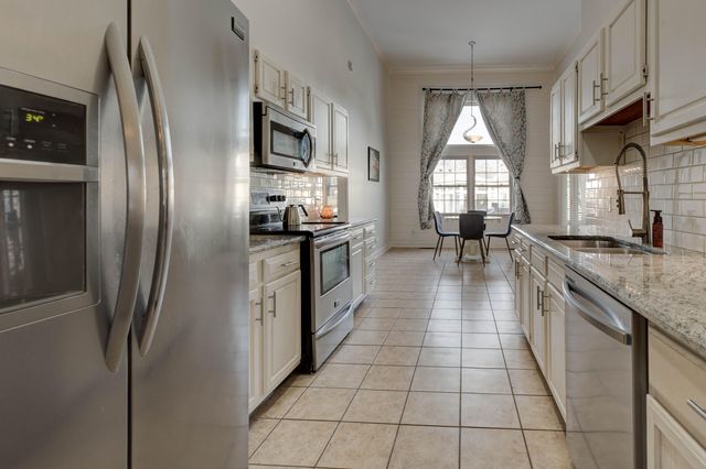 1005 Autumn Ridge Drive, Lexington, KY 40509