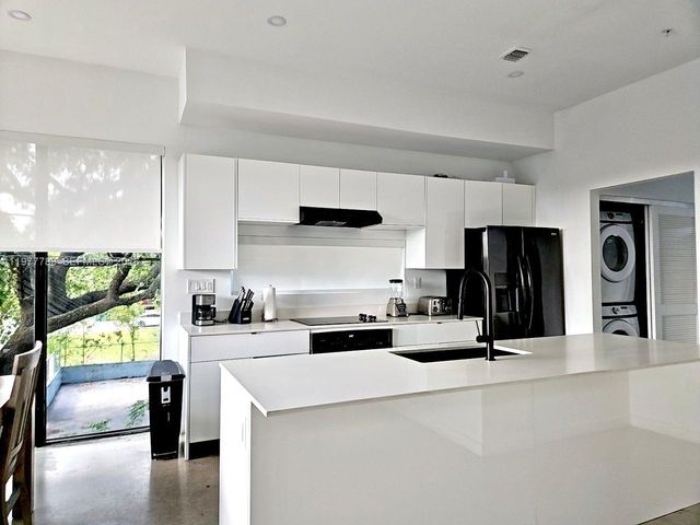 7105 NE 4 Ct, Miami, FL 33138