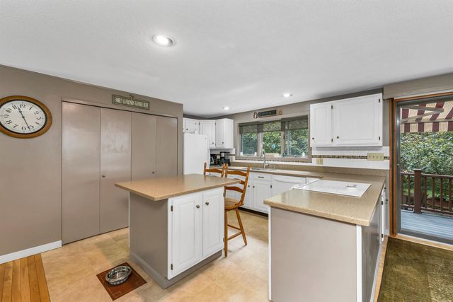 108 Maple Manor Road, Conway, NH 03813