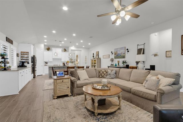 23672 Silver Palm Trail, New Caney, TX 77357