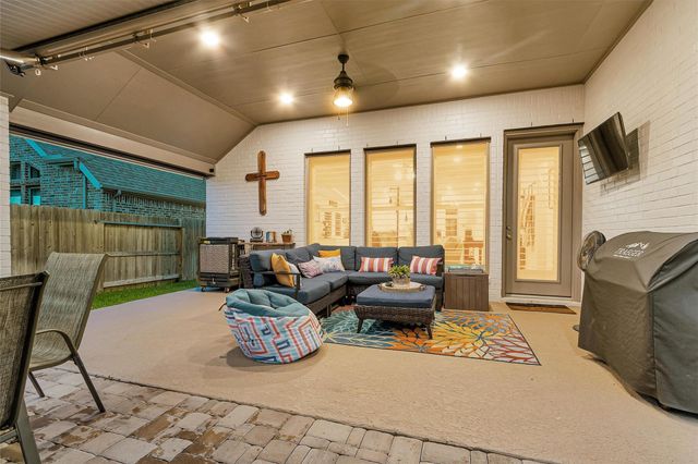23672 Silver Palm Trail, New Caney, TX 77357