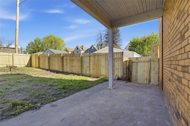 1407 Maple St, Mckeesport, PA 15132