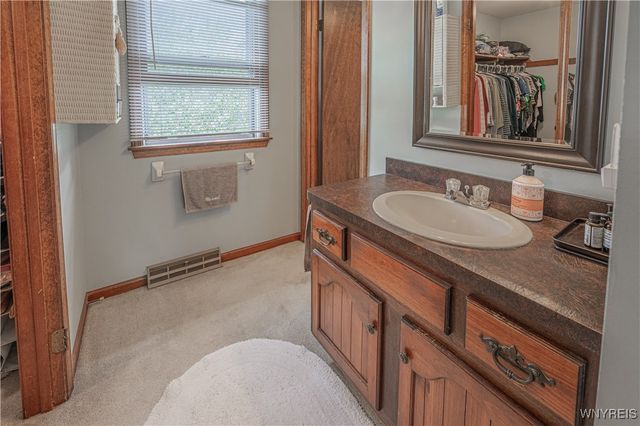 105 OBrien Drive, Lockport City, NY 14094