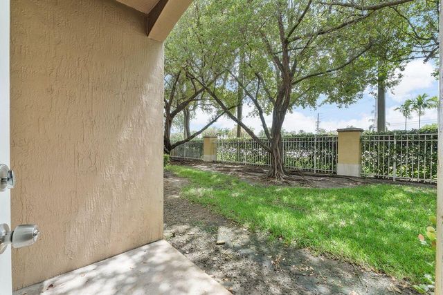 1912 SW 60th Avenue, North Lauderdale, FL 33068