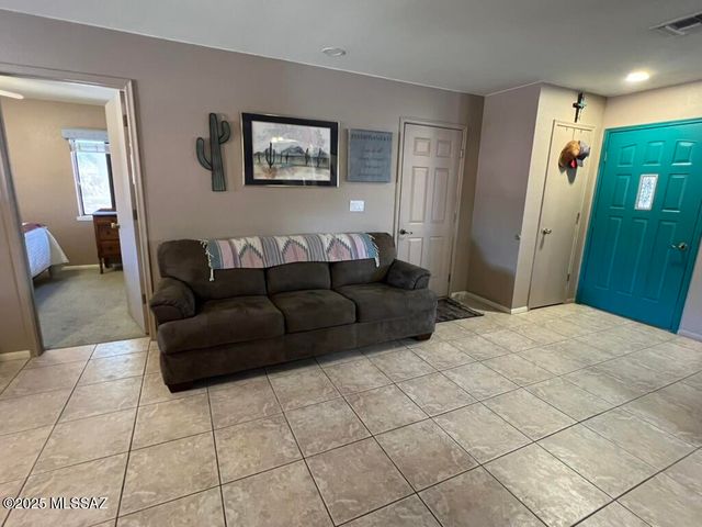 2052 S Santa Carla Dr, Green Valley, AZ 85614