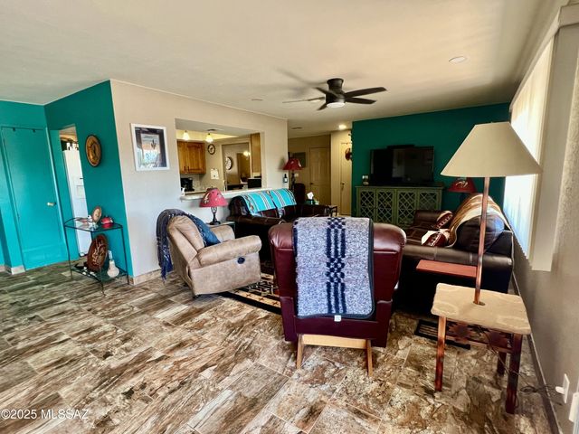 2052 S Santa Carla Dr, Green Valley, AZ 85614