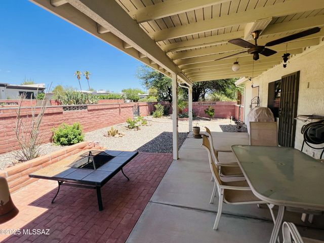 2052 S Santa Carla Dr, Green Valley, AZ 85614