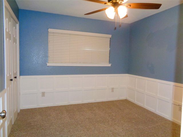 1401 22nd Avenue N, Texas City, TX 77590