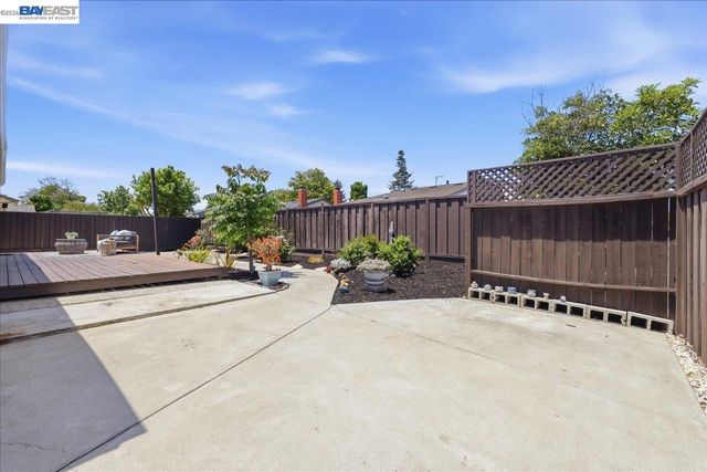 5619 Willkie Pl, Fremont, CA 94538