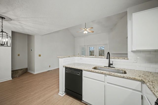 5236 Village Way, Nashville, TN 37211
