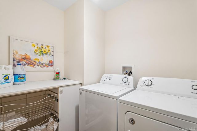 73 Beach Road, Westhampton Beach, NY 11978