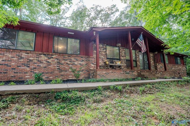 3919 South Chapel Hill Road SW, Decatur, AL 35603