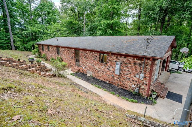 3919 South Chapel Hill Road SW, Decatur, AL 35603