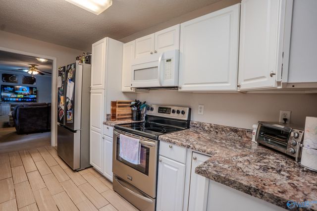 3919 South Chapel Hill Road SW, Decatur, AL 35603