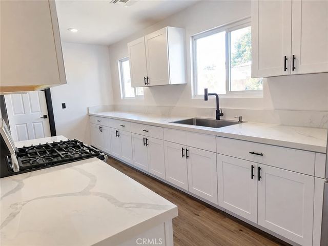 16044 Hawthorne, Fontana, CA 92335