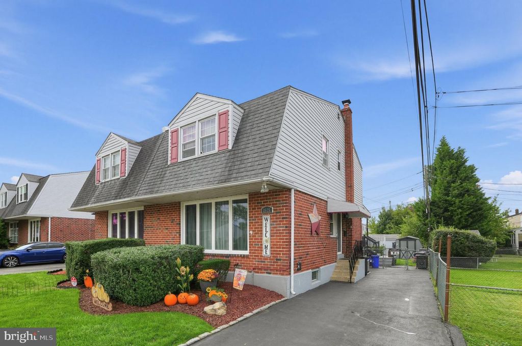 2626 CROZER ST, BROOKHAVEN, PA 19015 — photo 2