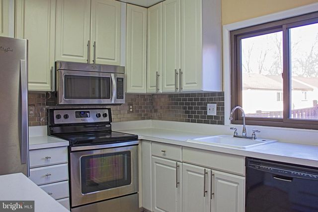 9040 CENTERWAY RD, Gaithersburg, MD 20879