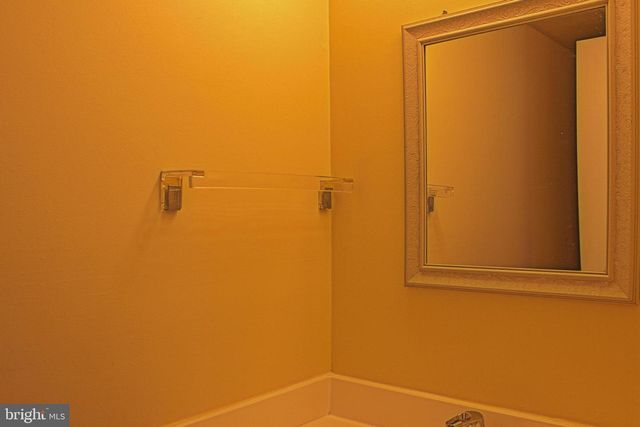 9040 CENTERWAY RD, Gaithersburg, MD 20879