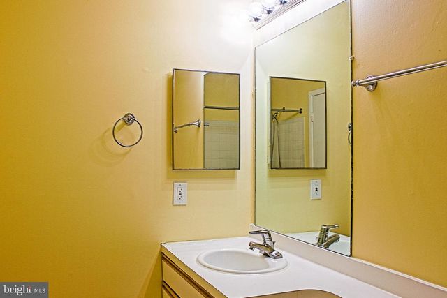 9040 CENTERWAY RD, Gaithersburg, MD 20879