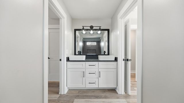 828 Henderson Avenue, Rossville, GA 30741