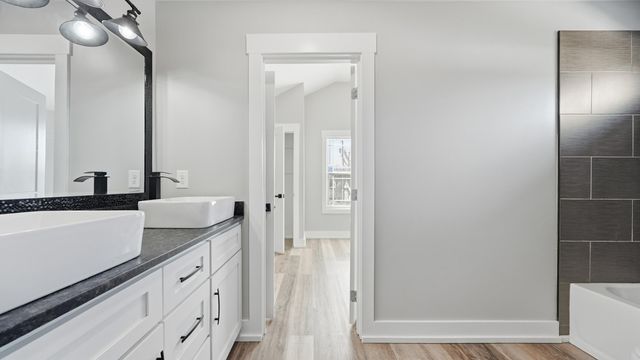 828 Henderson Avenue, Rossville, GA 30741