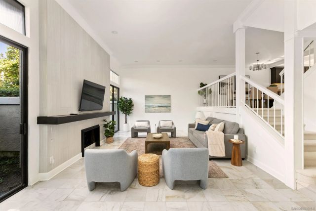 7977 Caminito Del Cid, La Jolla, CA 92037