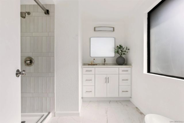 7977 Caminito Del Cid, La Jolla, CA 92037