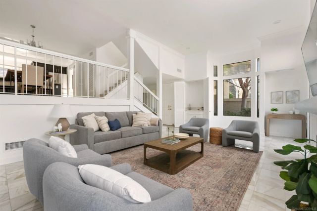 7977 Caminito Del Cid, La Jolla, CA 92037