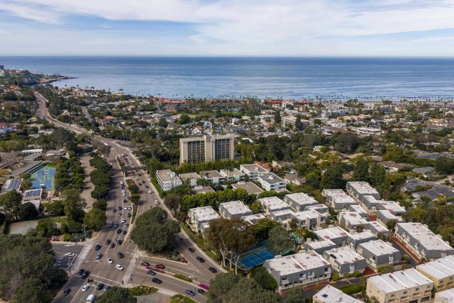 7977 Caminito Del Cid, La Jolla, CA 92037