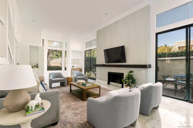 7977 Caminito Del Cid, La Jolla, CA 92037
