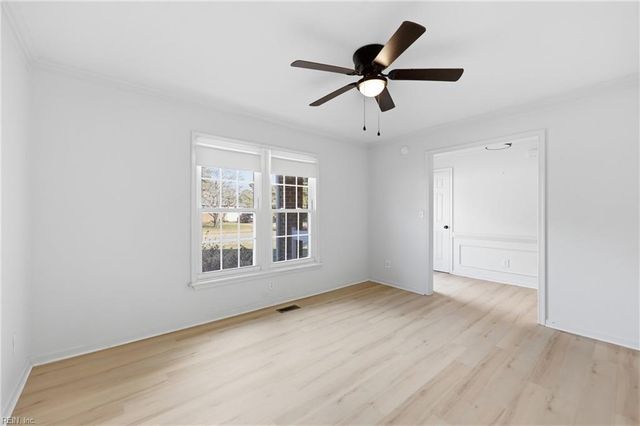 949 Lindsley DR, Virginia Beach, VA 23454