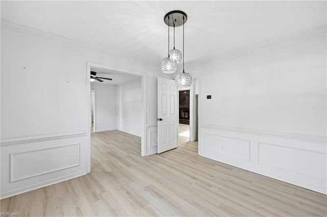 949 Lindsley DR, Virginia Beach, VA 23454